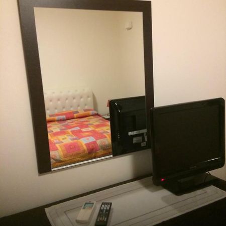 Locazione Turistica Lea Apartamento Castelnuovo del Garda Exterior foto